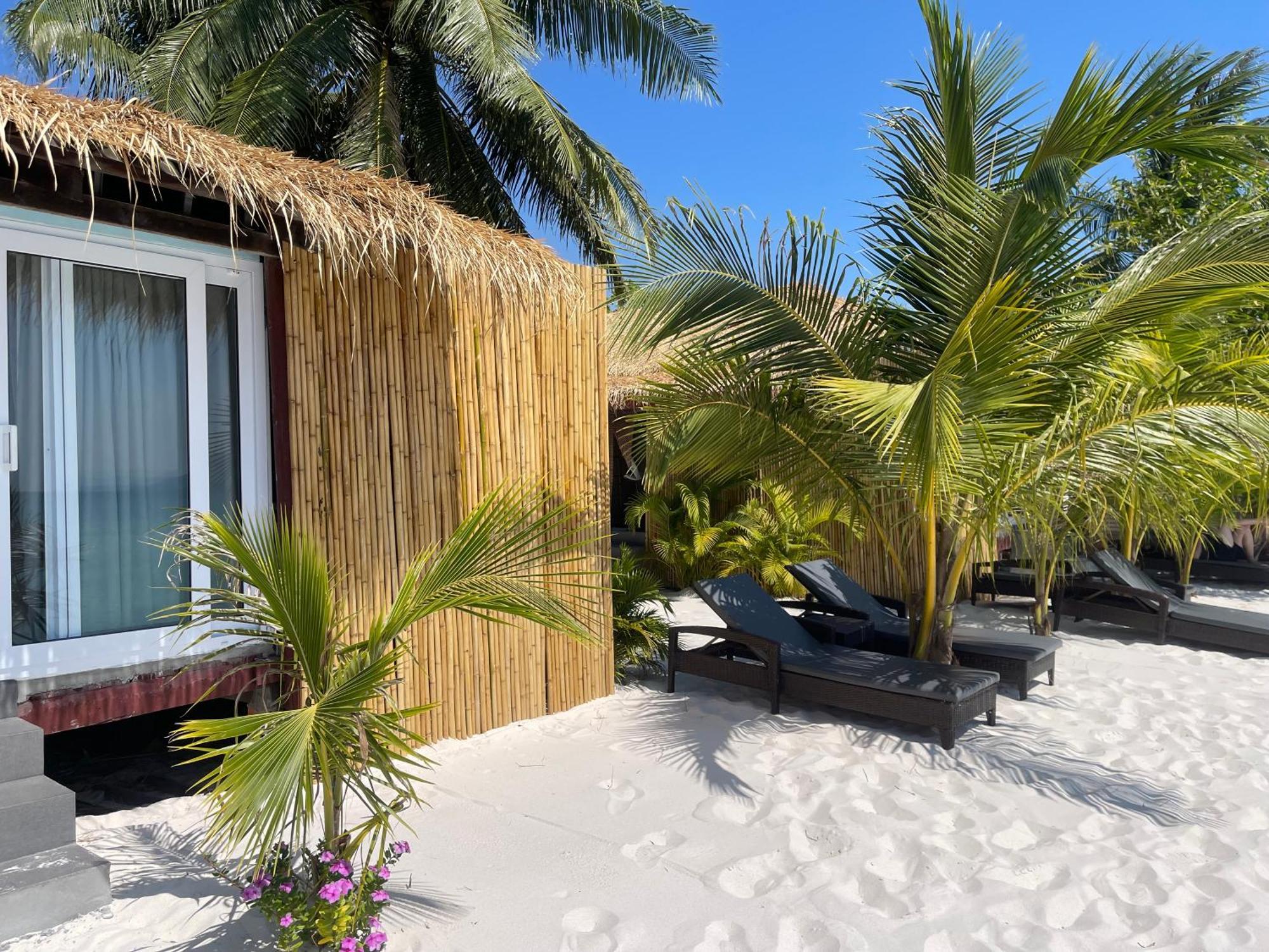 White Sand Ark Resort Sok San Village Exterior photo